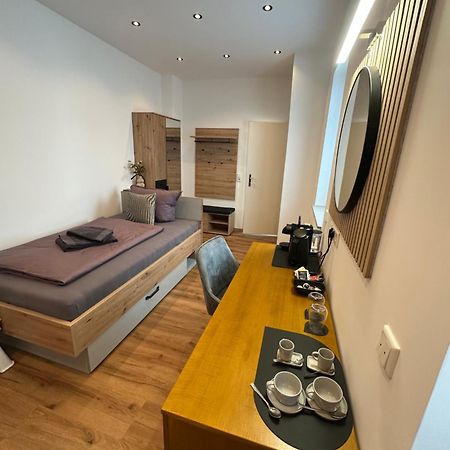 Artemis Zimmervermietung 5 Ein Bettzimmer Sundern Esterno foto