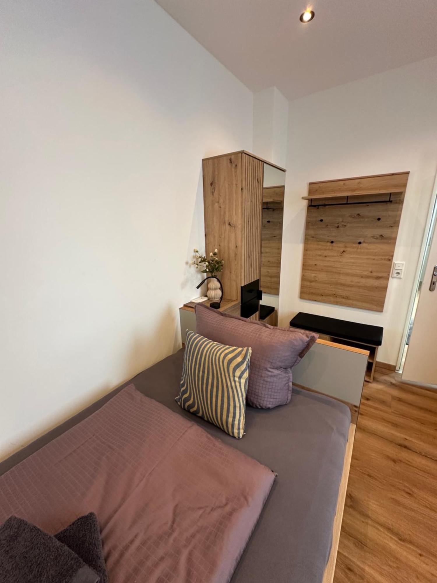 Artemis Zimmervermietung 5 Ein Bettzimmer Sundern Esterno foto