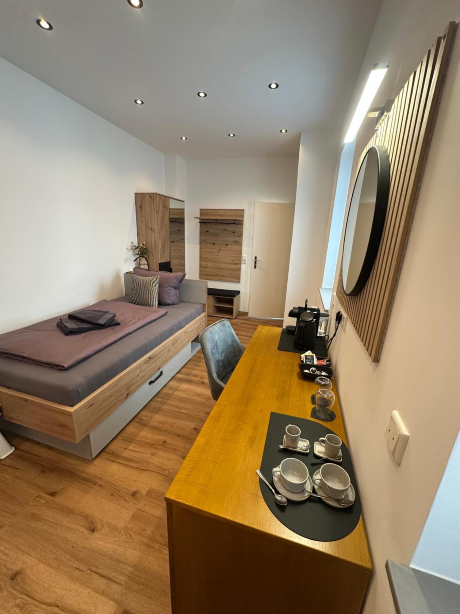Artemis Zimmervermietung 5 Ein Bettzimmer Sundern Esterno foto