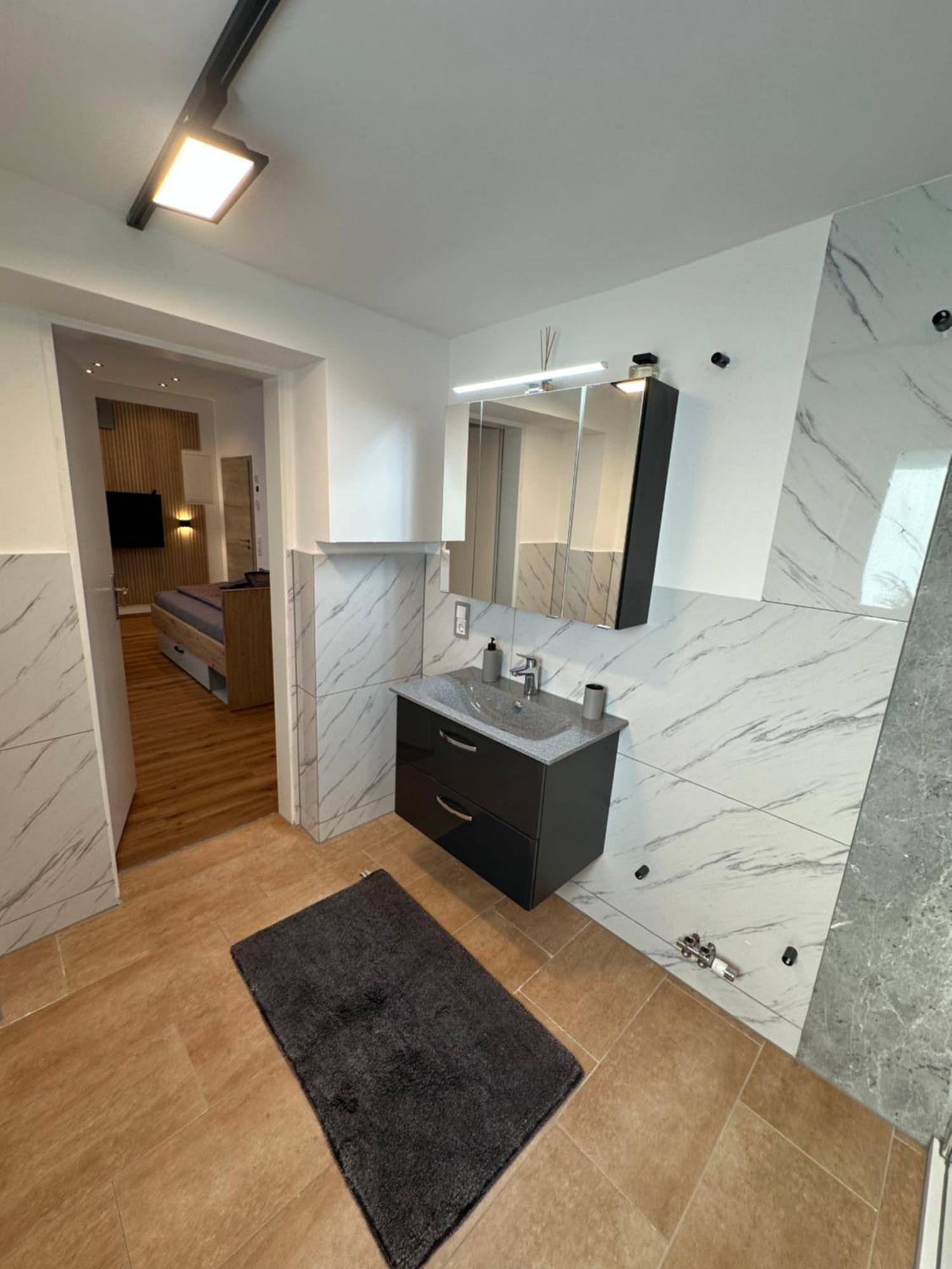 Artemis Zimmervermietung 5 Ein Bettzimmer Sundern Esterno foto
